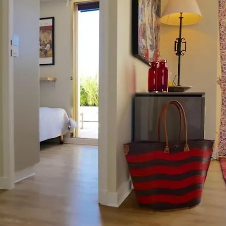 Daire Albion - Luxurious 3 Bedrooms Large Terrace Parking Ac